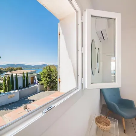 Les Capucines Saint Tropez ホテル ガッサン