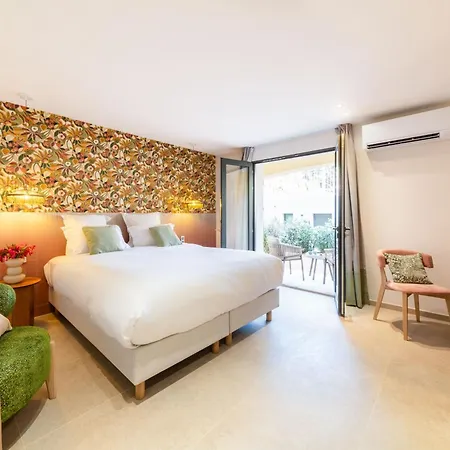 מלון Capucines Hotel Saint Tropez