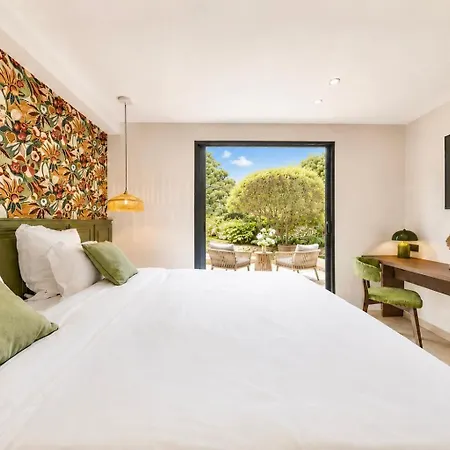 מלון Capucines Hotel Saint Tropez
