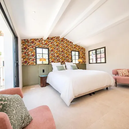 מלון Capucines Hotel Saint Tropez