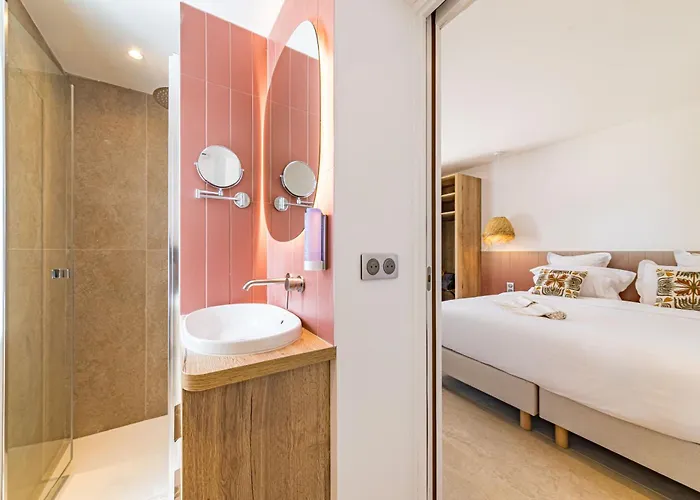 Les Capucines Saint Tropez 4* ガッサン