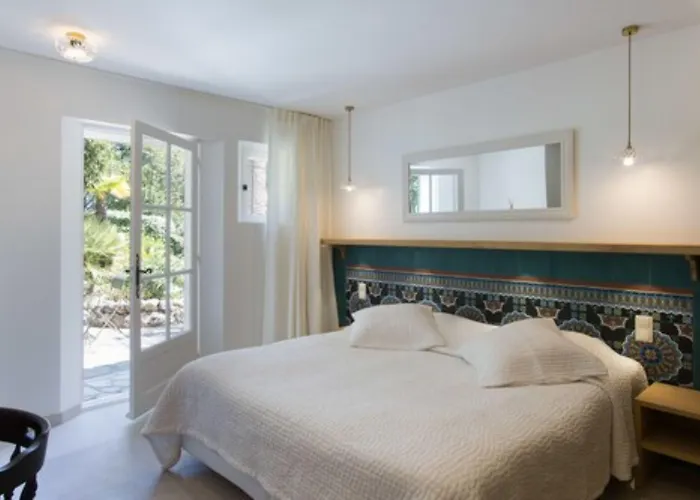 Les Capucines Saint Tropez 4* ガッサン