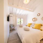 Les Capucines Saint Tropez 盖辛