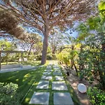 Hotell Les Capucines Saint Tropez