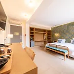 Les Capucines Saint Tropez Hotell Gassin