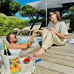 Hotell Les Capucines Saint Tropez 4*
