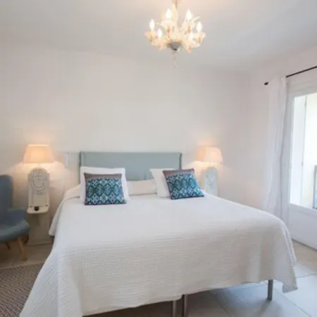 Les Capucines Saint Tropez Hotel 4*