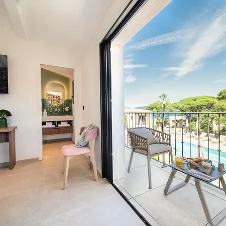 فندق Les Capucines Saint Tropez جاسّا