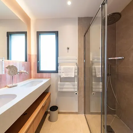 ホテル Capucines Hotel Saint Tropez