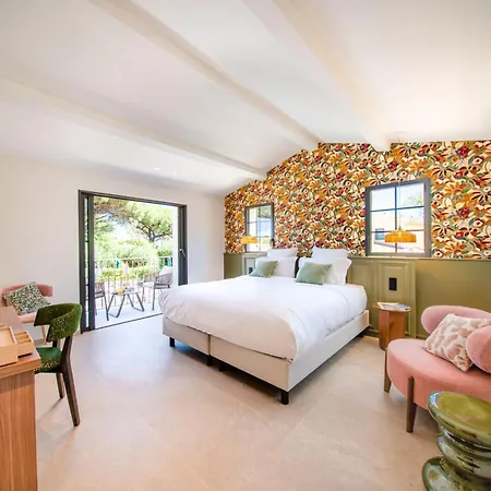 Les Capucines Saint Tropez 4*