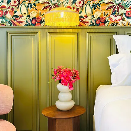 Capucines Hotel Saint Tropez 4* ガッサン