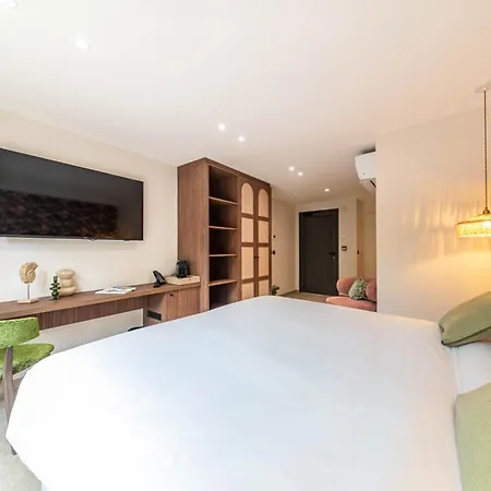 Capucines Saint Tropez ホテル 4*