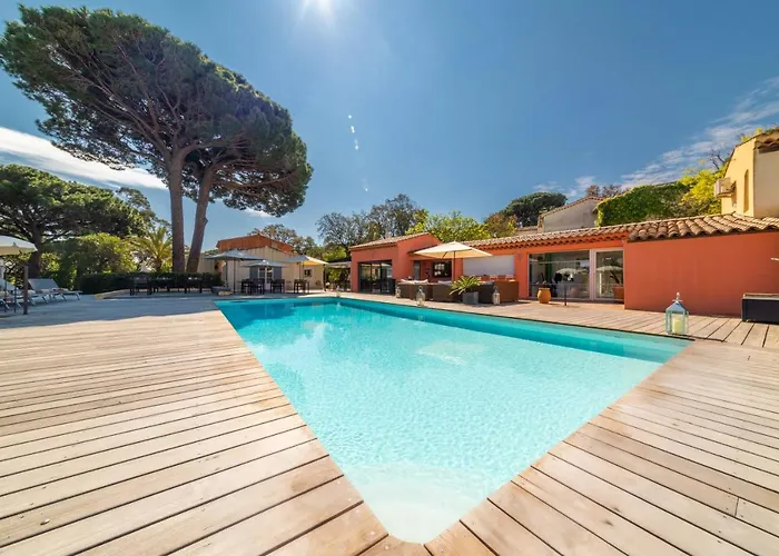 酒店 Les Capucines Saint Tropez 盖辛