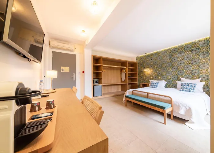Les Capucines Saint Tropez فندق جاسّا