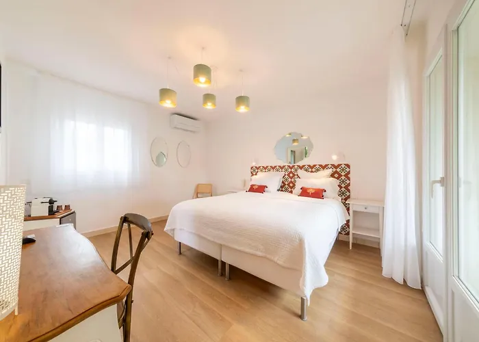 فندق Les Capucines Saint Tropez جاسّا