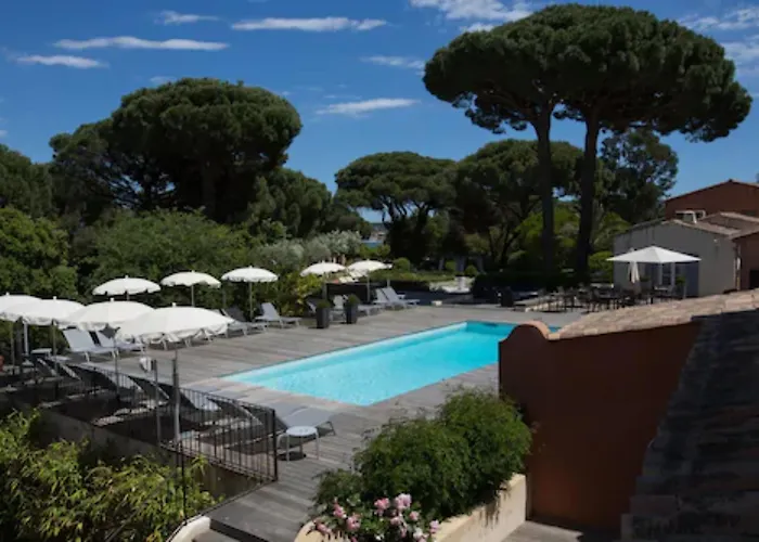 Les Capucines Saint Tropez 酒店 4*