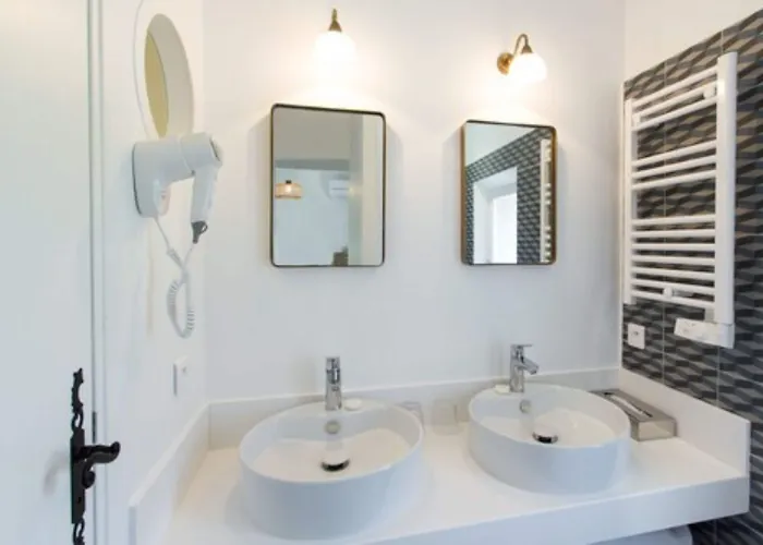 酒店 Les Capucines Saint Tropez 盖辛