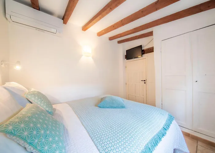 فندق Les Capucines Saint Tropez 4*