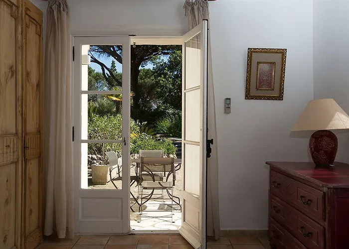 Les Capucines Saint Tropez 4*