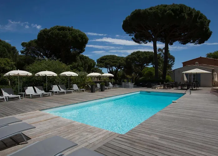 Les Capucines Saint Tropez 盖辛